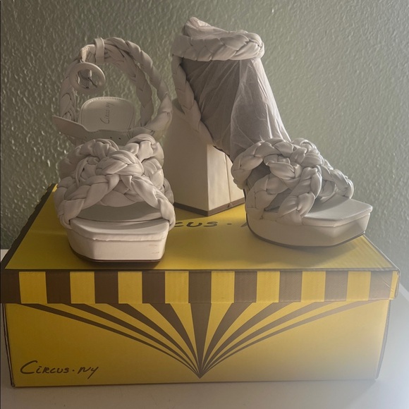 Circus by Sam Edelman Braided White Heels - Picture 1 of 5